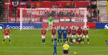 体坛联播｜曼联互捅局4比4战平伯恩茅斯，罗马小胜黑马科莫